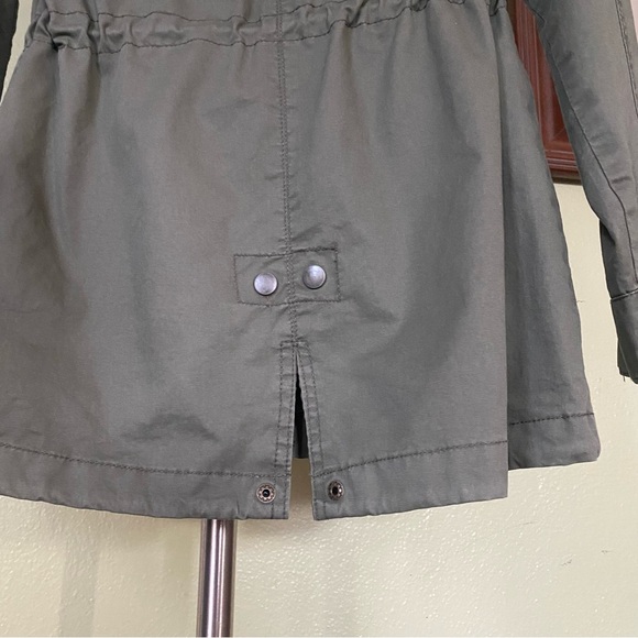 New Green Spring/Fall Jacket - Picture 7 of 7